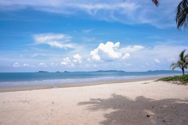 Güzel doğa deniz yaz arkaplanı, kumsal.