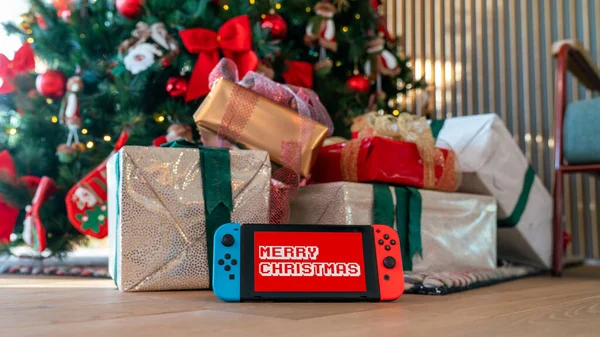 Istanbul Türkei Dezember 2022 Nintendo Switch Mit Froher Weihnachtsbotschaft Vor — Stockfoto