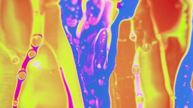 Çok güzel soyut renkli tasarım girdap desenli arka plan mermer videosu. Soyut boya, canlı mürekkep, seçici odak, çözülmüş,