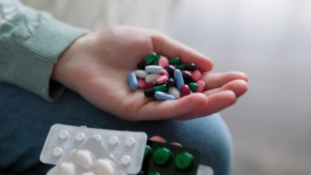 Blurred Background Selective Focus Handful Pills Hand Woman Unrecognizable Assorted — Vídeos de Stock