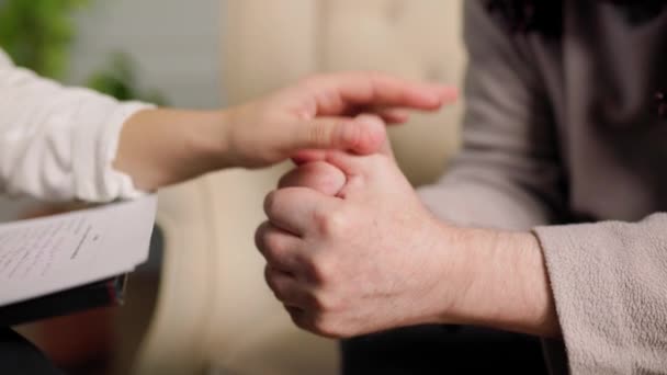 Close Shot Female Psychologists Caring Hands Gently Touches Hands Senior — Stockvideo