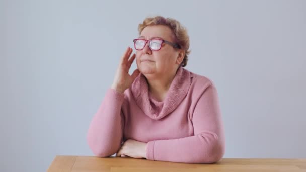Home Overweight Senior Woman Pretty Elderly Woman Home Captured Striking — Video