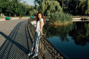 Genç bir kahkaha spordan sonra, spor yaşam tarzı.