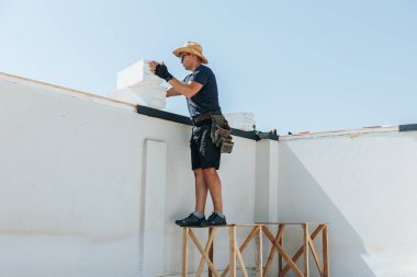 İnşaat sektörü profesyonelleri geleceği şekillendiriyor. Çalışkan İnşaatçının Portresi