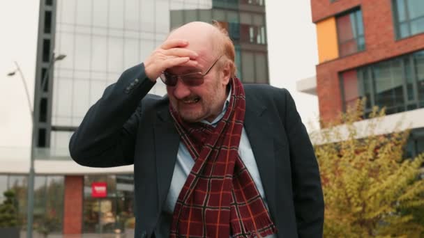 Durerea Bruscă Capului Tulbură Bărbații Vârstă Reflectând Cerințele Critice Asistență — Videoclip de stoc