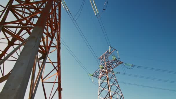Ontdek Engineering Excellence Met Een Blik High Voltage Power Line — Stockvideo