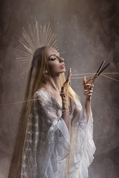 Goddess Fate Moira Scissors Preparing Cut Thread Life Ancient Mythology — Stock Photo, Image