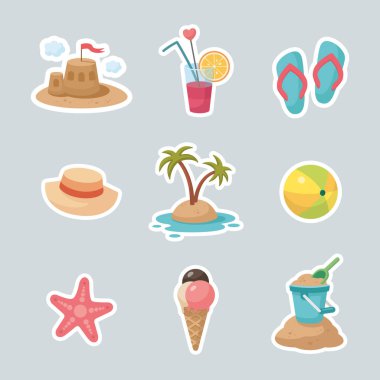 Yaz çıkartmaları seti. Tatlı yaz ikonları koleksiyonu, çıkartma paketi. Yaz zamanı elementleri. Plaj tatilleri. Çizgi film vektör çizimi. Düz tasarım.