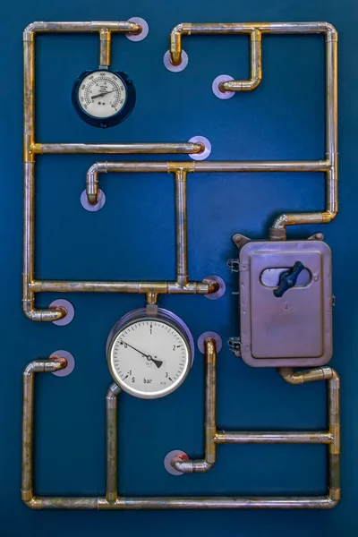 Tekniskt Träningsstativ Sensorer Anordningar Som Indikerar Parametrar För Varmt Vatten — Stockfoto