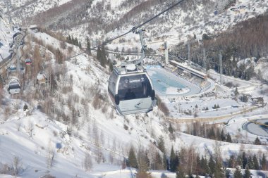 Medeu hız pateni ve bandy için bir açık hava buz pateni pisti. Almaty, Kazakistan 'ın güneydoğusundaki bir dağ vadisinde yer almaktadır. Medeu deniz seviyesinden 1691 metre yükseklikte yer almaktadır. 6 Şubat 2017