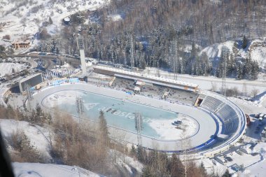 Medeu hız pateni ve bandy için bir açık hava buz pateni pisti. Almaty, Kazakistan 'ın güneydoğusundaki bir dağ vadisinde yer almaktadır. Medeu deniz seviyesinden 1691 metre yükseklikte yer almaktadır. 6 Şubat 2017