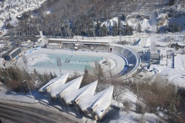 Medeu hız pateni ve bandy için bir açık hava buz pateni pisti. Almaty, Kazakistan 'ın güneydoğusundaki bir dağ vadisinde yer almaktadır. Medeu deniz seviyesinden 1691 metre yükseklikte yer almaktadır. 6 Şubat 2017