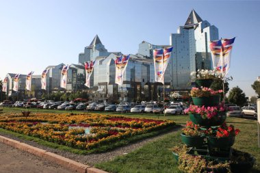 Kazakistan 'ın en büyük metropolü olan Almaty, Trans-Ili Alatau eteklerinde yer almaktadır. Merkez Eyalet Müzesi. 1.10.2010