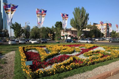 Kazakistan 'ın en büyük metropolü olan Almaty, Trans-Ili Alatau eteklerinde yer almaktadır. Merkez Eyalet Müzesi. 1.10.2010