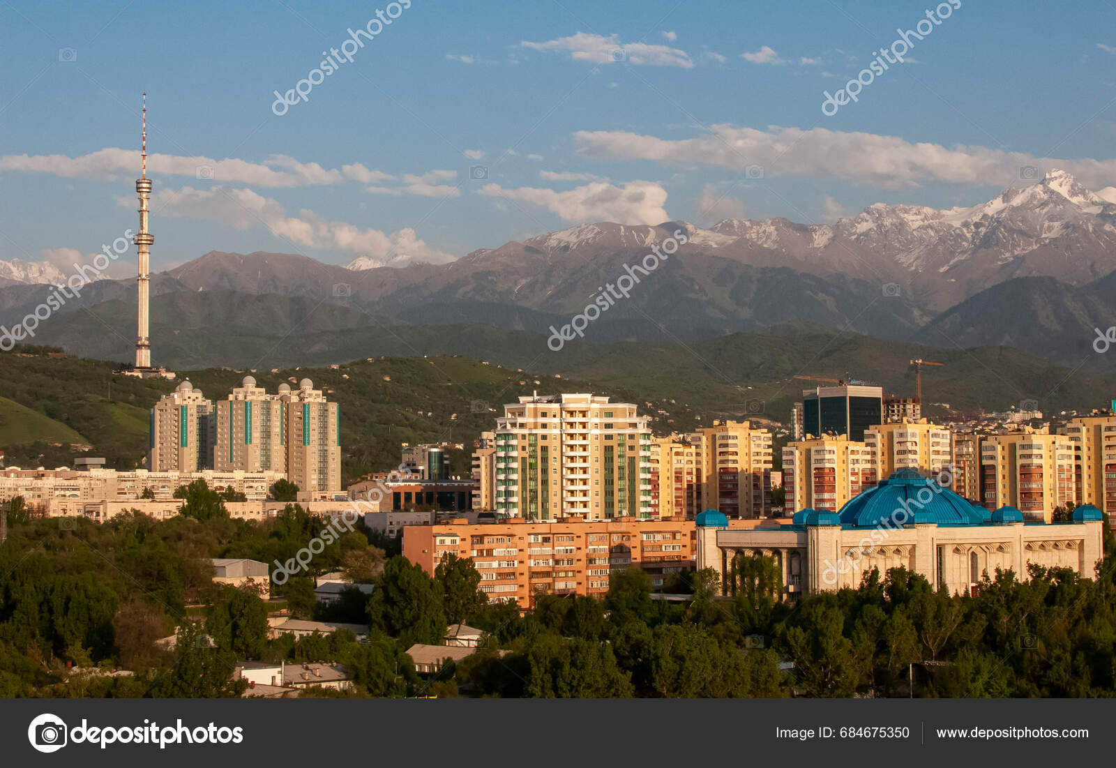 Almaty Kazakhstan's Largest Metropolis Set Foothills Trans Ili Alatau 