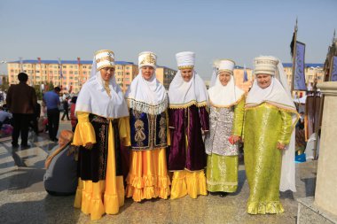 Taraz, Kazakistan 'ın güneyinde Talas Nehri üzerinde yer alan Zhambyl bölgesinin merkezi ve yönetim merkezidir. 5.10.2015