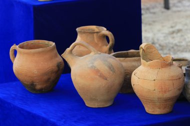 Taraz 'ın antik yerleşim yeri eşsiz bir arkeolojik alandır. Taraz 'ın kültürel katmanları 1.-19. yüzyıllara dayanıyor. 5.10.2015