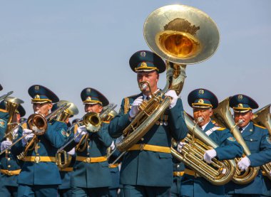 Astana 'da askeri geçit töreni, Kazakistan' ın başkenti. 30.08.2010