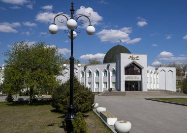 Semey, eski adıyla Semipalatinsk, yeni kurulan Abay bölgesinde yer almaktadır. Burası Kazakistan 'ın en eski şehirlerinden biridir. 22.04.2022