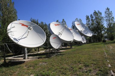 Almaty 'deki yenilikçi teknolojiler parkında uydu antenleri