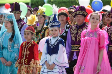 Almatı 'daki Kazakistan' da Uluslararası İşçi Bayramı, pek çok ülkede İşçi Bayramı olarak da bilinir ve genellikle Mayıs Bayramı olarak adlandırılır. Mayıs. Bir. 2011.