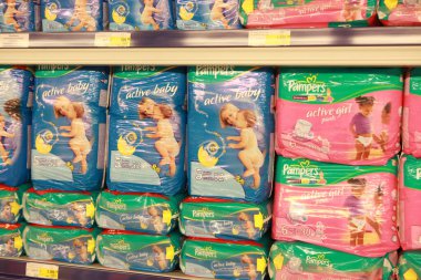 Kazakistan, Almaty 'deki en büyük Alman alışveriş merkezi. Eylül. 26 yaşında. 2010