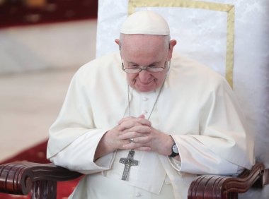 Astana, Kazakistan 'daki Roma Katolik Kilisesi' nin başı, Papa Francis. 14 Eylül. 2022