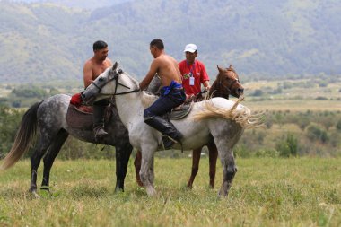 Audaryspak, Kazak halk güreşinin ünlü bir türüdür. At binicilerinin güreş türlerinden biridir. 24 Temmuz 2015