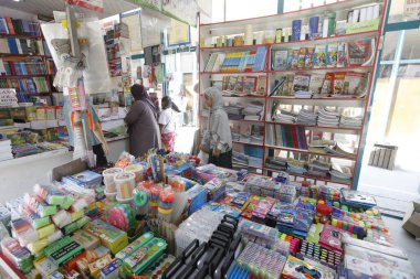 Kazakistan, Almaty 'de okul kitapları satışı. 1 Ağustos. 2023