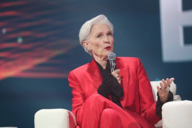 Mayıs Musk Almaty 'deki Kadın Forumu' nu ziyaret etti. Kazakistan, 17 Ekim 2024