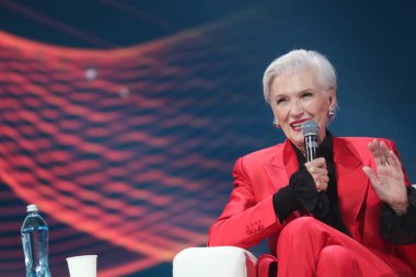 Mayıs Musk Almaty 'deki Kadın Forumu' nu ziyaret etti. Kazakistan, 17 Ekim 2024