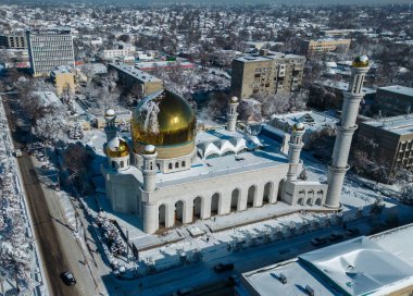 Almaty Central Camii Almaty ve Kazakistan 'daki en büyük camilerden biridir.. 