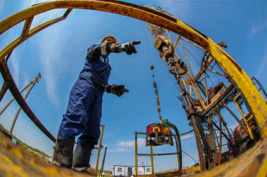 Atyrau bölgesindeki havalimanı petrol sahası, Kazakistan .22.10.2024