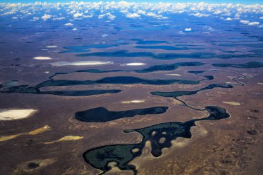 Güzel bir dünyevi manzaraya sahip bir uçaktan manzara.
