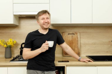 İş yerinde bir adam portresi