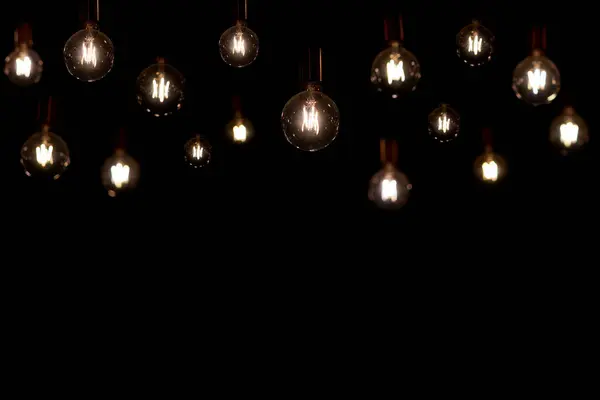 Retro Lampen Loft Stil Auf Schwarzem Hintergrund Kopierraum — Stockfoto