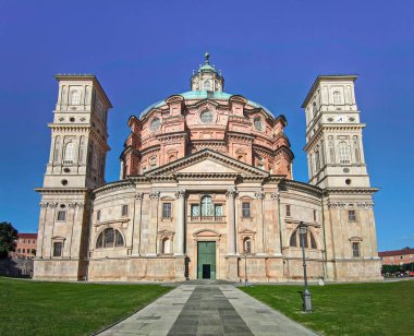 Vicoforte 'un antik tapınağı, Meryem' in doğumu mabedi.