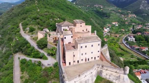 Ligurya Nın Finalborgo Kentindeki Tarihi Castelfranco Kalesine Tepeden Bakan Eski — Stok video