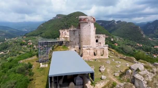 Letecký Snímek Finále Ligures Ligurské Zázemí Přehledem Historického Hradu Govone — Stock video