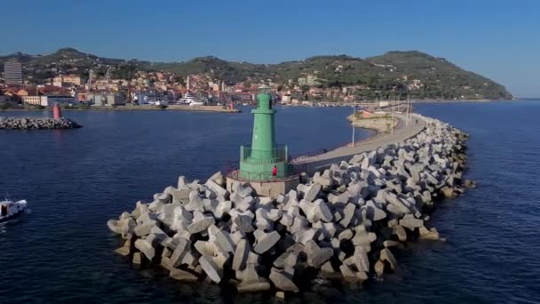 Liman Feneri Imperia Turizm Merkezinin Insansız Hava Araçları Perspektifi — Stok video