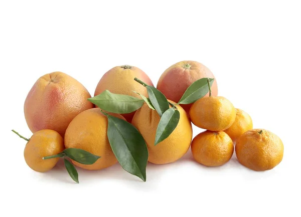Pomarańcze Jako Pyszne Słodkie Soczyste Owoce Cytrusowe Witaminami — Zdjęcie stockowe