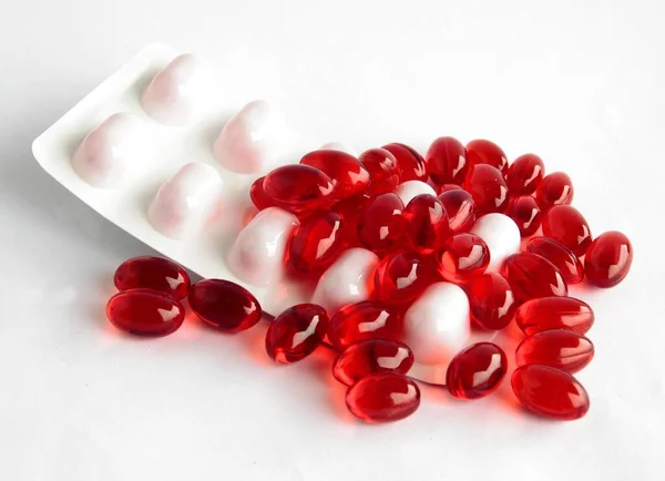 Piros Átlátszó Kapszula Mint Egészségügyi Ellátás Gyógyszerei — Stock Fotó