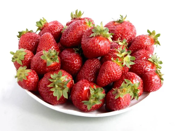 Rote Süße Erdbeeren Als Köstliche Früchte Aus Nächster Nähe — Stockfoto