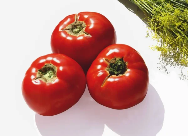 Czerwone Pomidory Jako Pyszne Wegetariańskie Jedzenie Witaminą — Zdjęcie stockowe