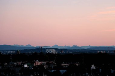 Tatra dağlarının silueti 100 km distans