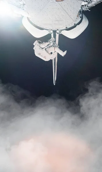 Trajes Espaciales Aislados Sobre Fondo Espacial Con Nube Elementos Esta — Foto de Stock