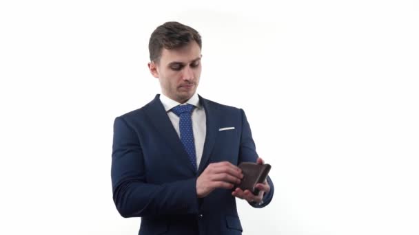Ung Affärsman Kostym Tittar Tom Plånbok Utan Kontanter Begreppet Finanskris — Stockvideo