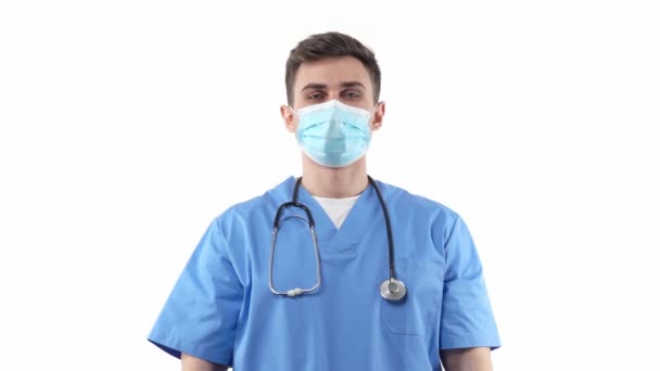 Young Medic Quarantine Hard Work Finally Took His Surgical Protective — Stok video