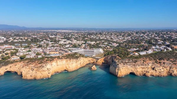 Flygfoto Över Klippiga Stränderna Byn Carvoeiro Södra Delen Algarve Högkvalitativt — Stockfoto