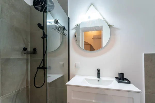 Cabine Douche Lavabo Modernes Pour Hygiène Intérieure Toilettes Dans Appartement — Photo